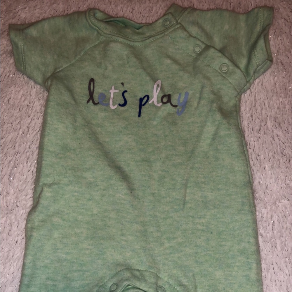 Carters Nb romper